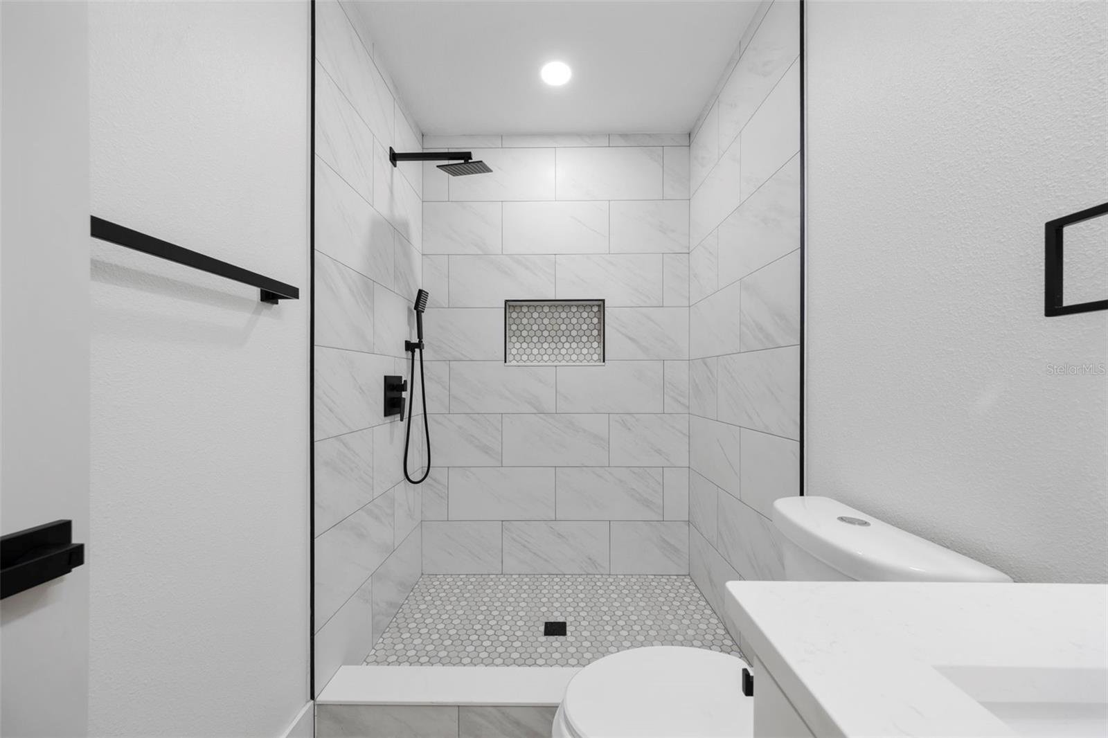 Image 17 of 40 For 4012 Central Avenue