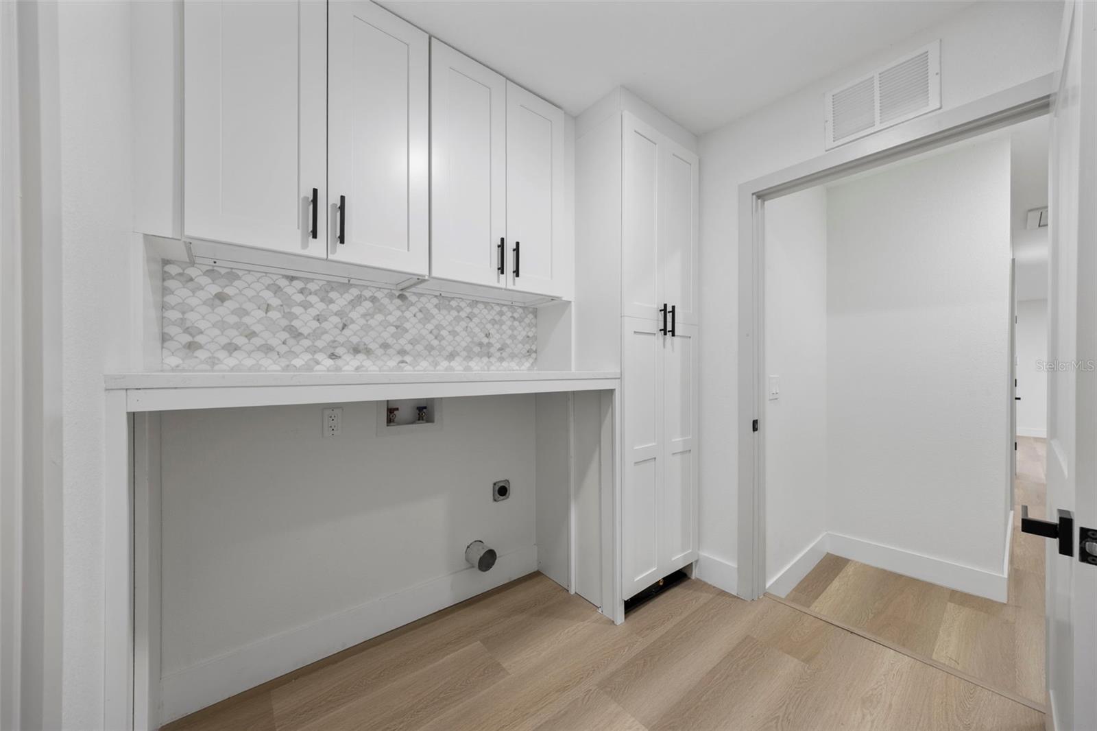 Image 20 of 40 For 4012 Central Avenue