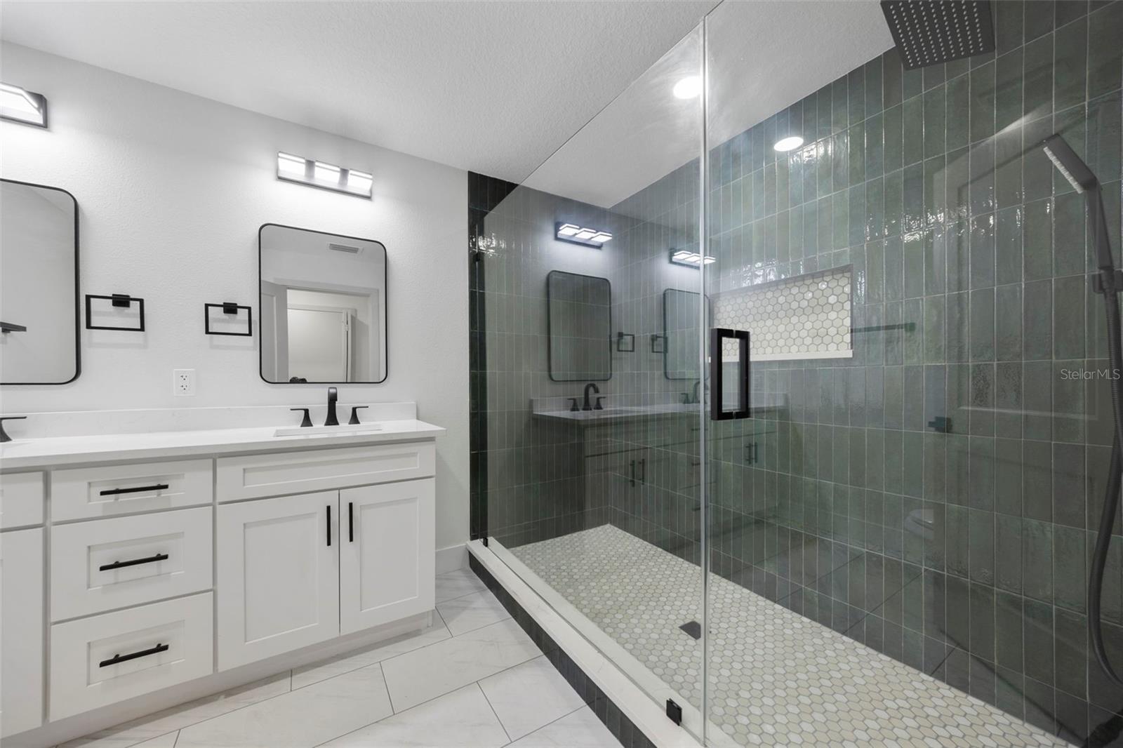 Image 21 of 40 For 4012 Central Avenue