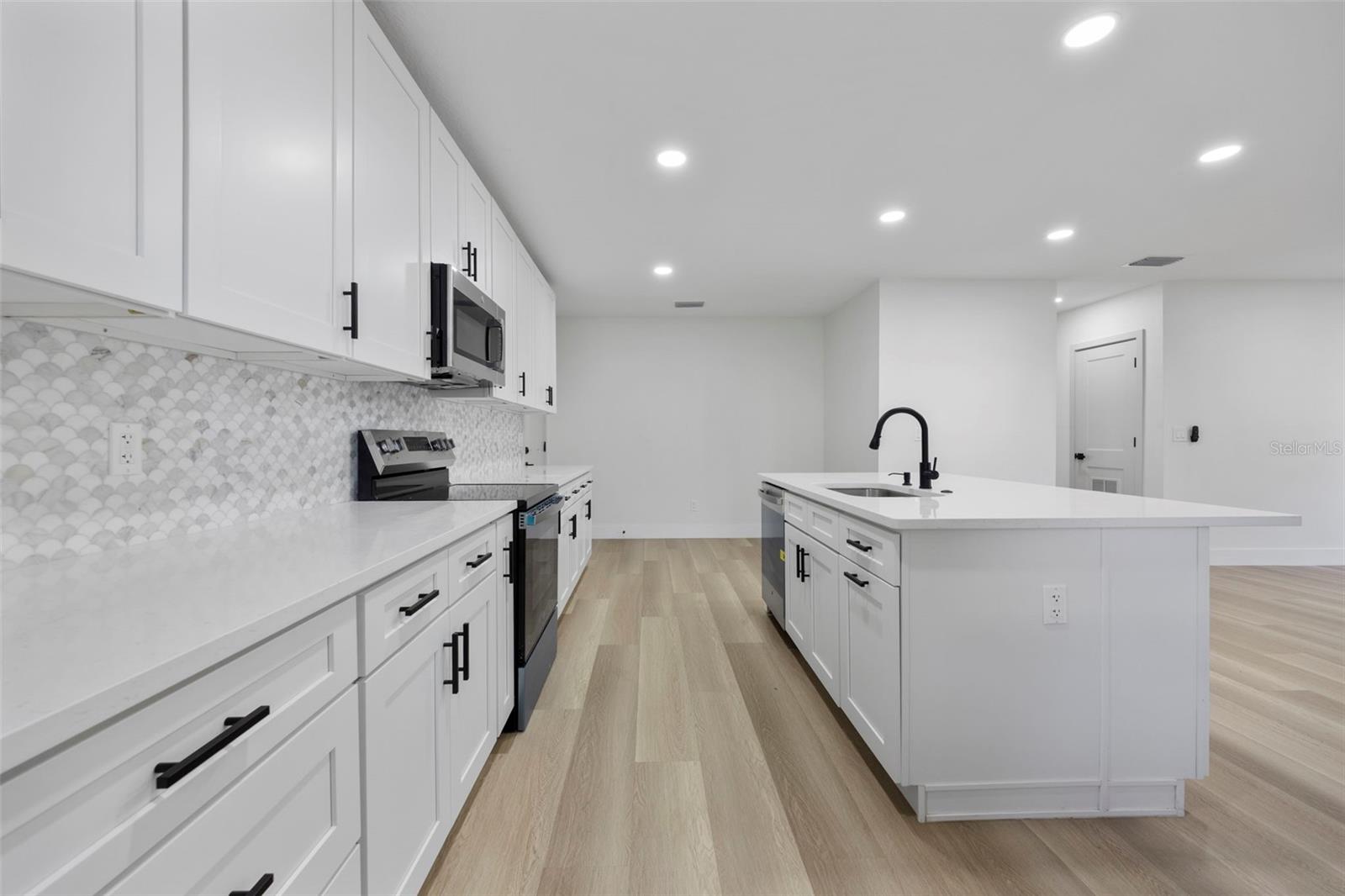 Image 9 of 40 For 4012 Central Avenue