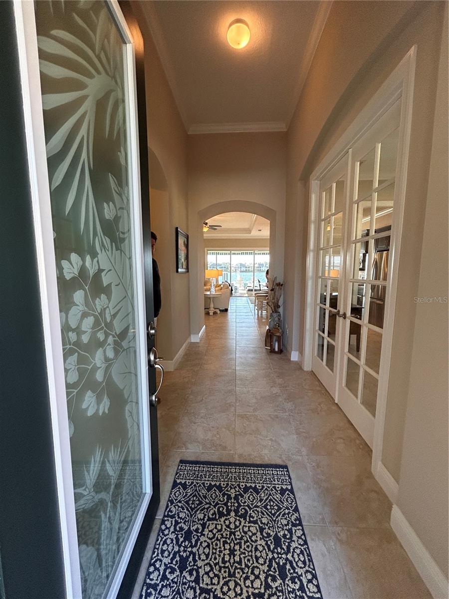 Image 5 of 67 For 1022 Overlook Court