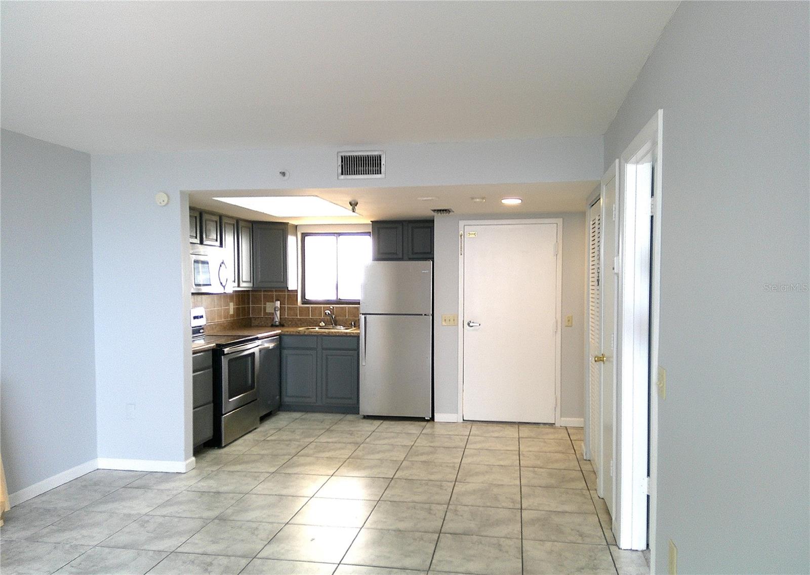 Image 6 of 27 For 6009 Sea Ranch Drive 705