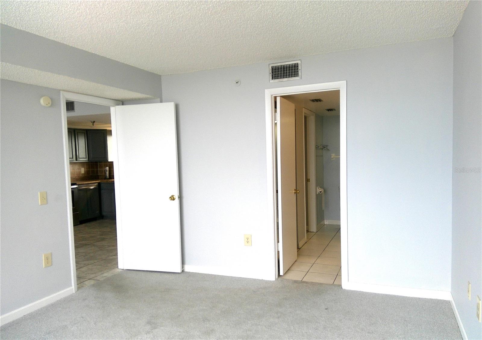 Image 7 of 27 For 6009 Sea Ranch Drive 705