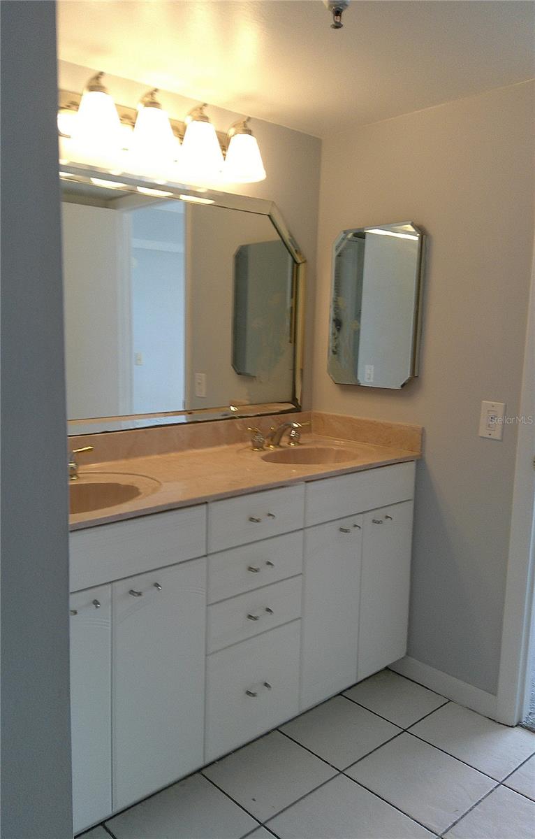 Image 9 of 27 For 6009 Sea Ranch Drive 705