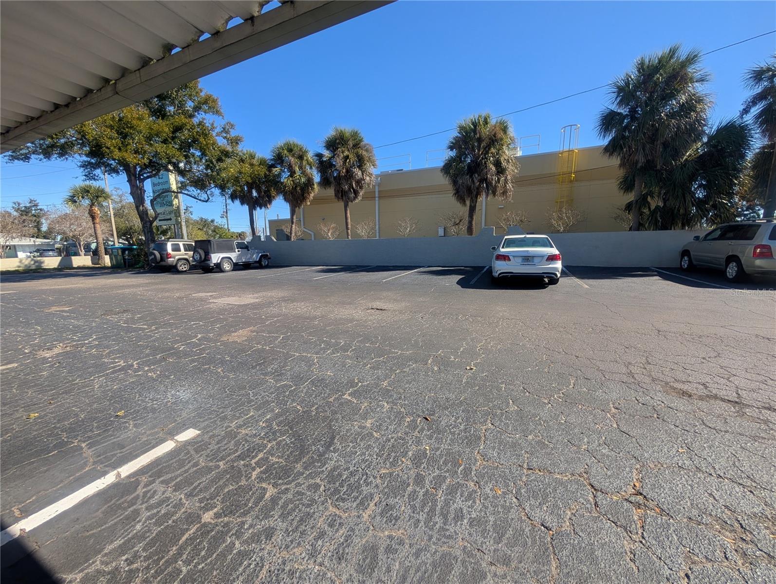 Image 26 of 30 For 11620 Park Boulevard 209