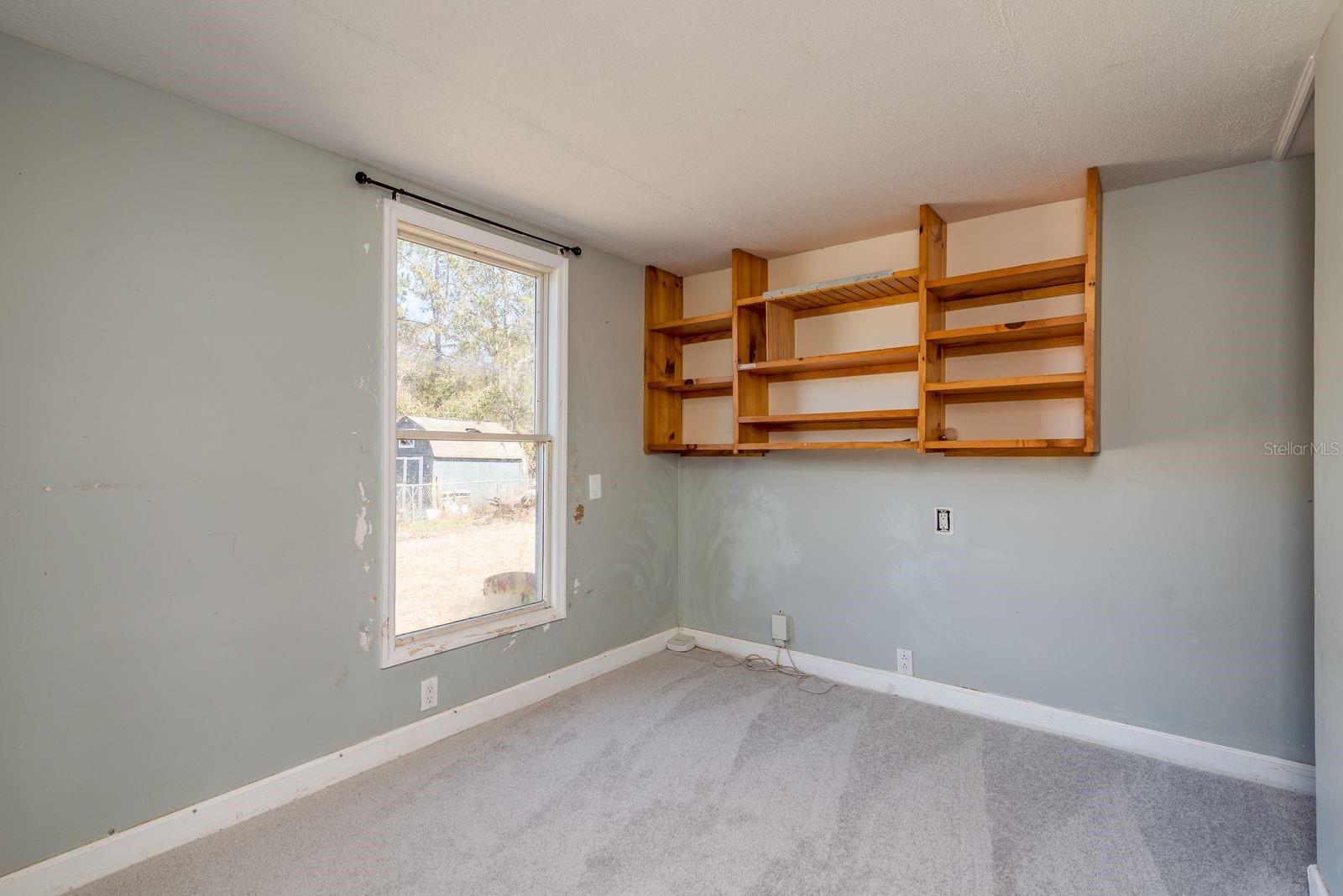 Listing photo id 18 for 6416 Candlewood Drive