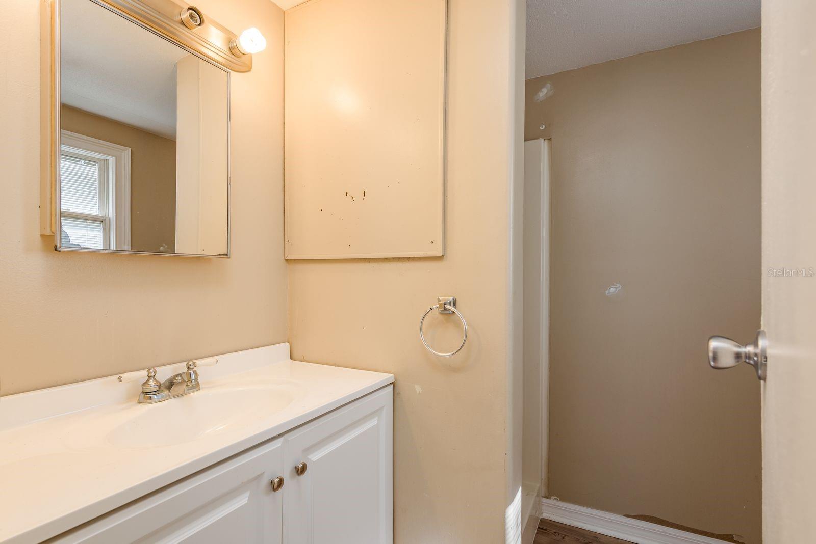 Listing photo id 22 for 6416 Candlewood Drive