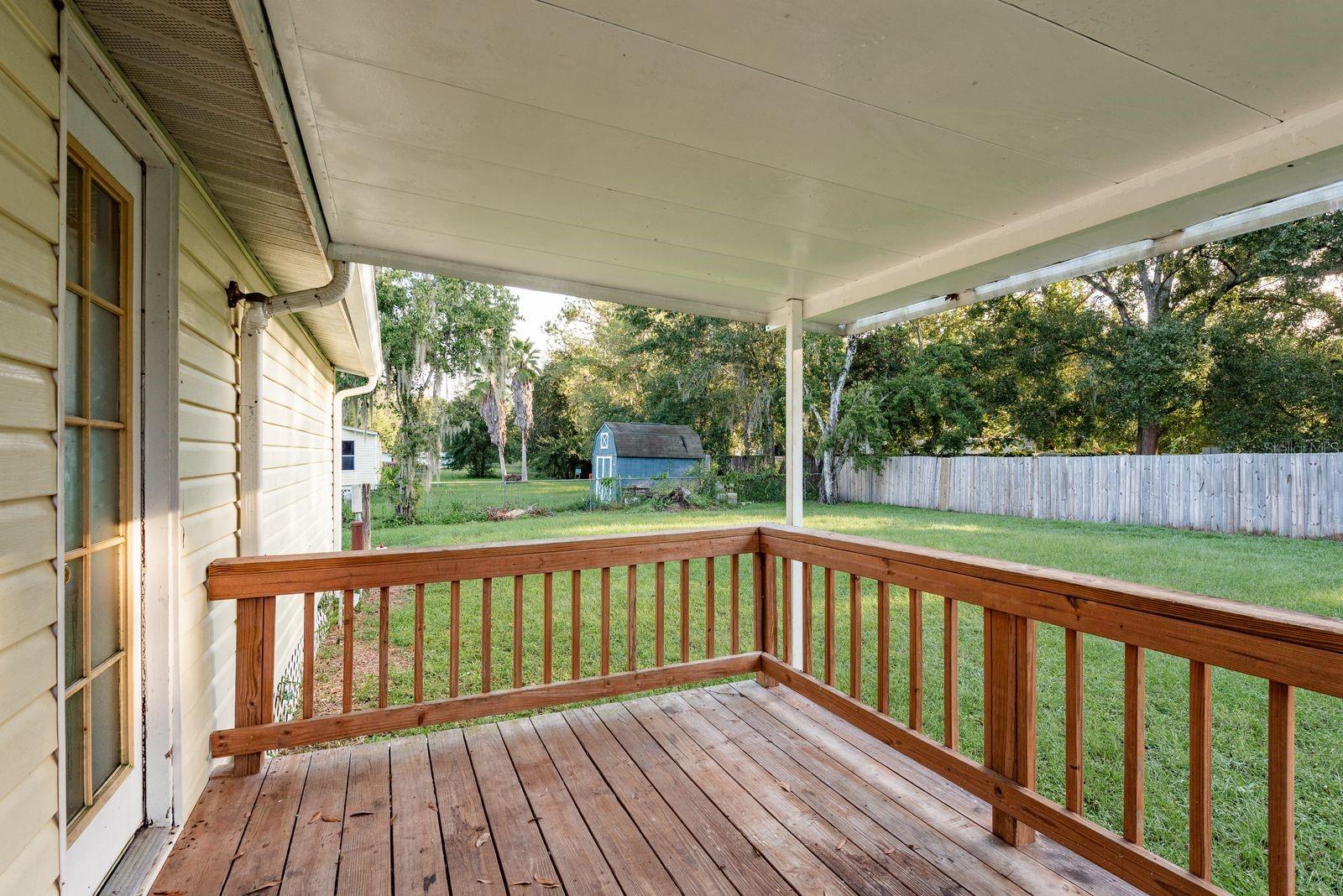 Listing photo id 24 for 6416 Candlewood Drive