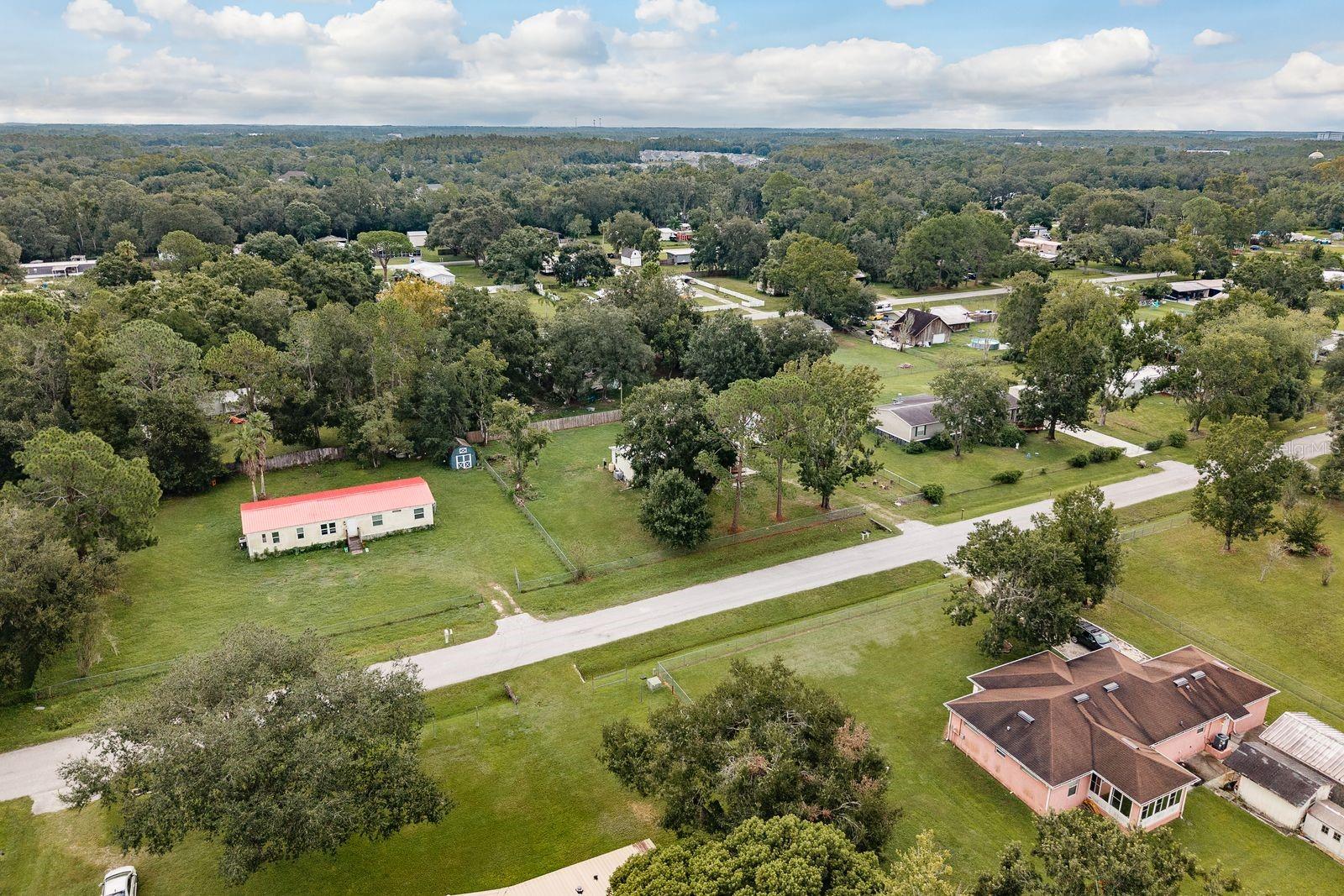 Listing photo id 35 for 6416 Candlewood Drive