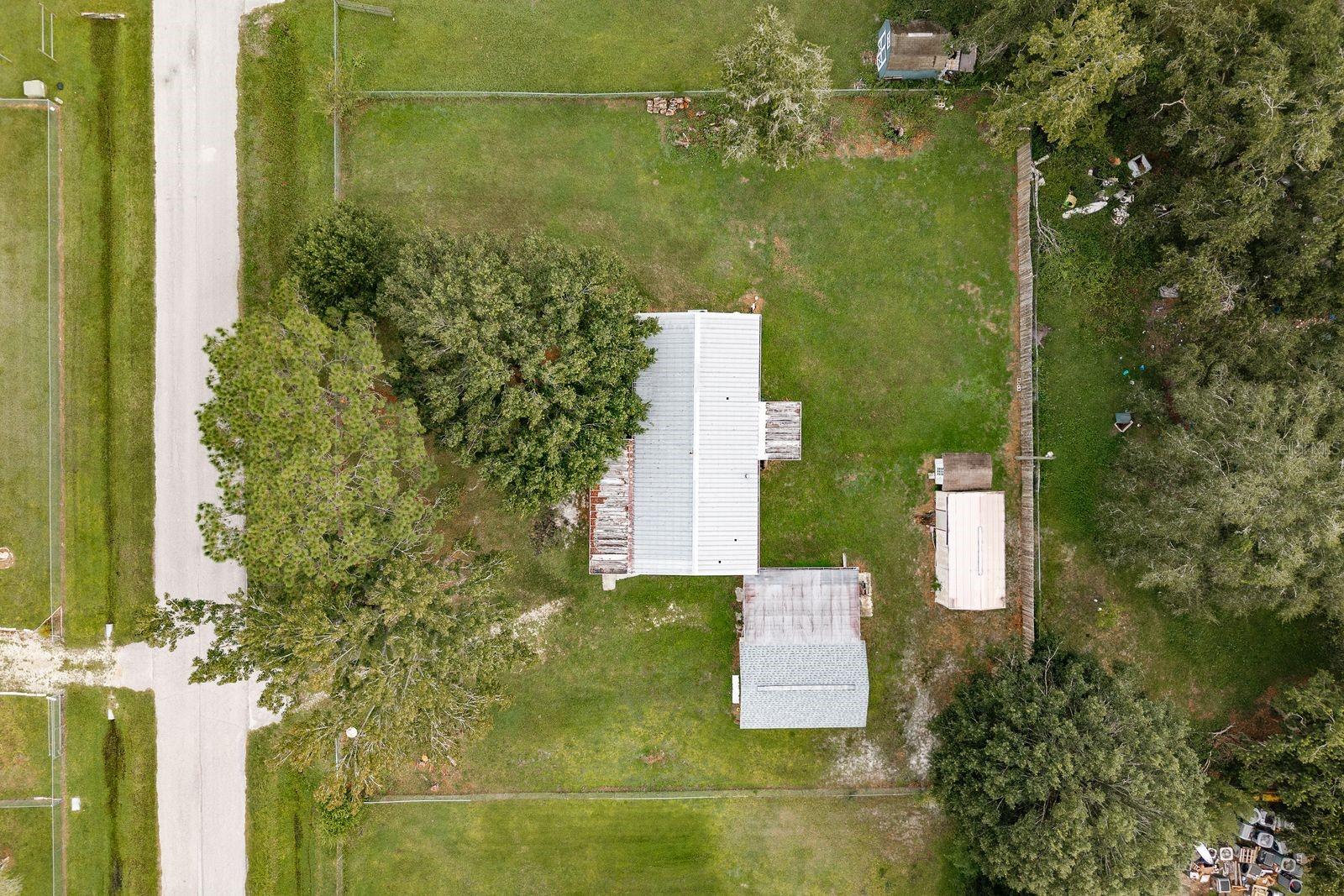 Listing photo id 37 for 6416 Candlewood Drive