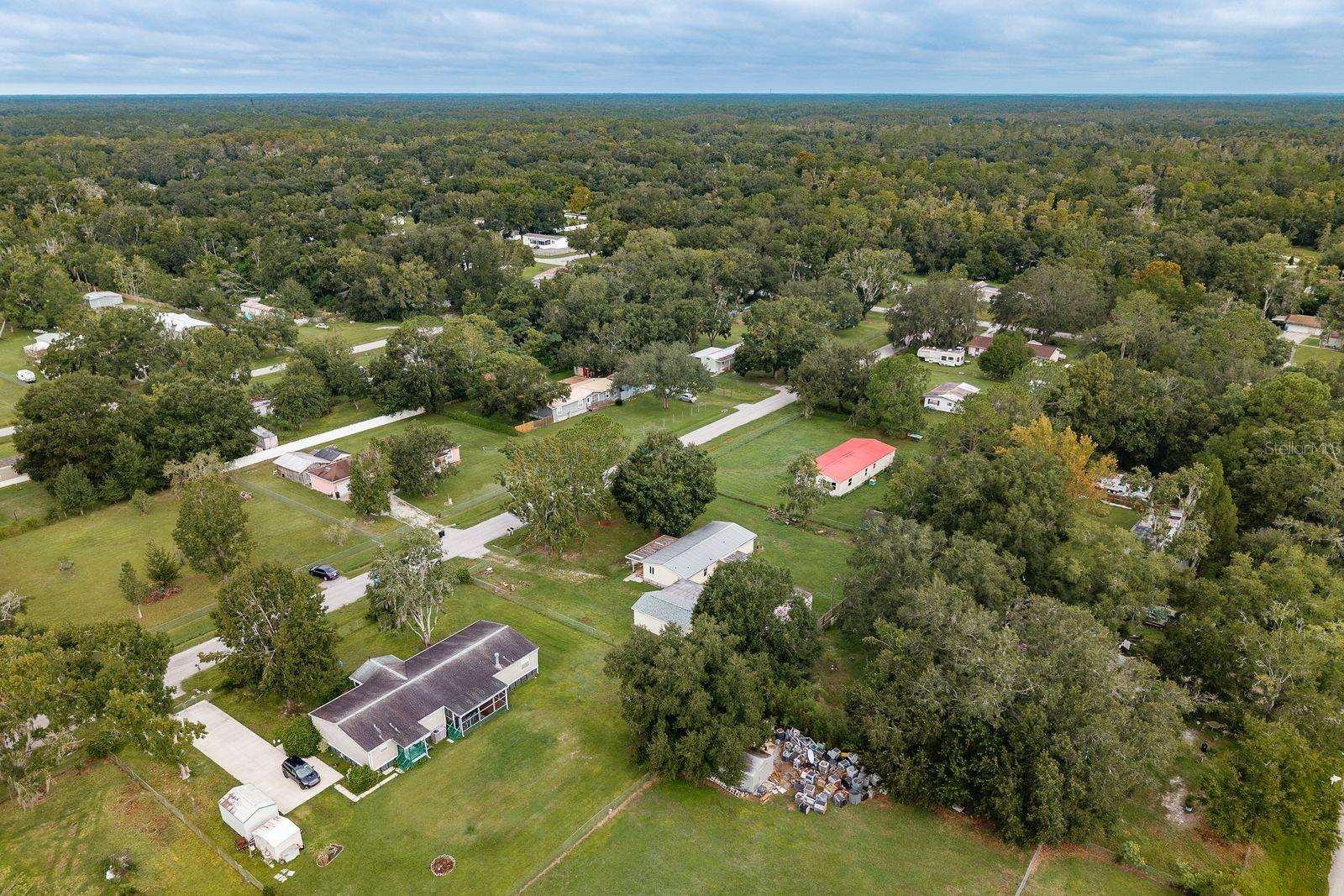 Listing photo id 39 for 6416 Candlewood Drive