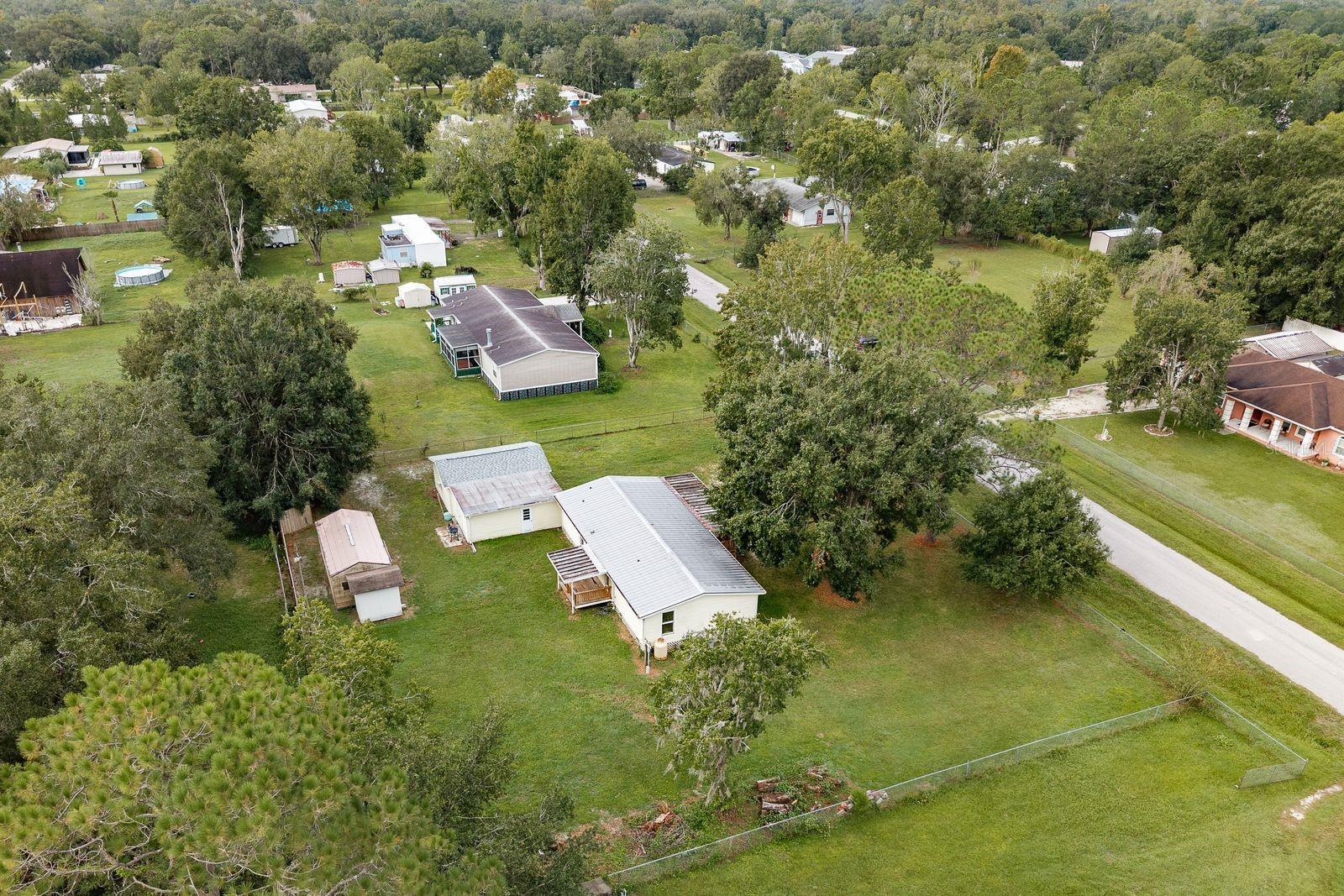 Listing photo id 42 for 6416 Candlewood Drive