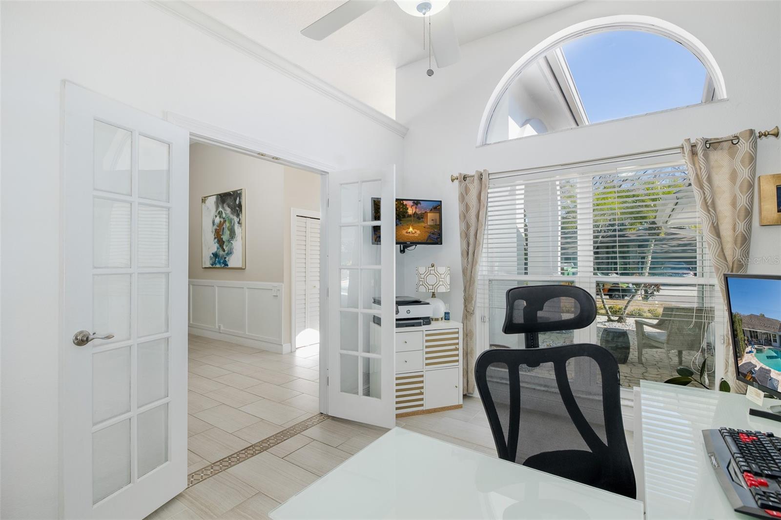 Image 16 of 58 For 17304 Carriage Way