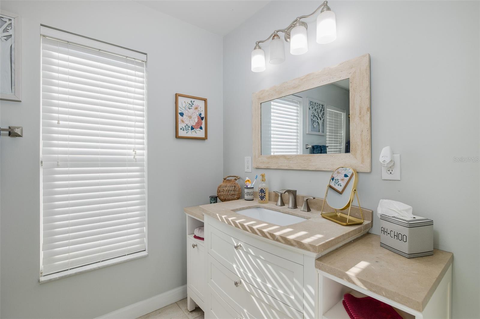 Image 29 of 58 For 17304 Carriage Way