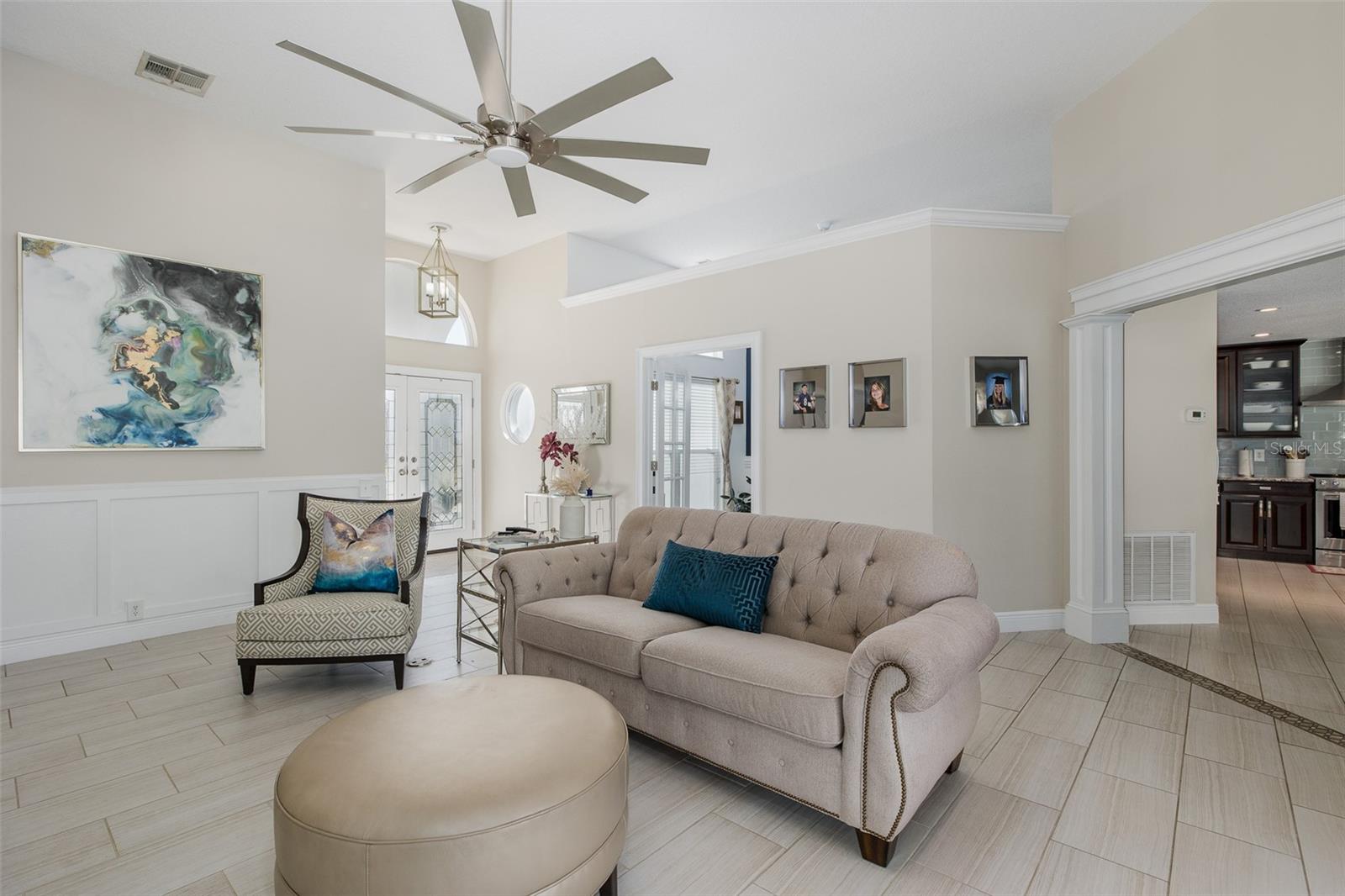 Image 9 of 58 For 17304 Carriage Way