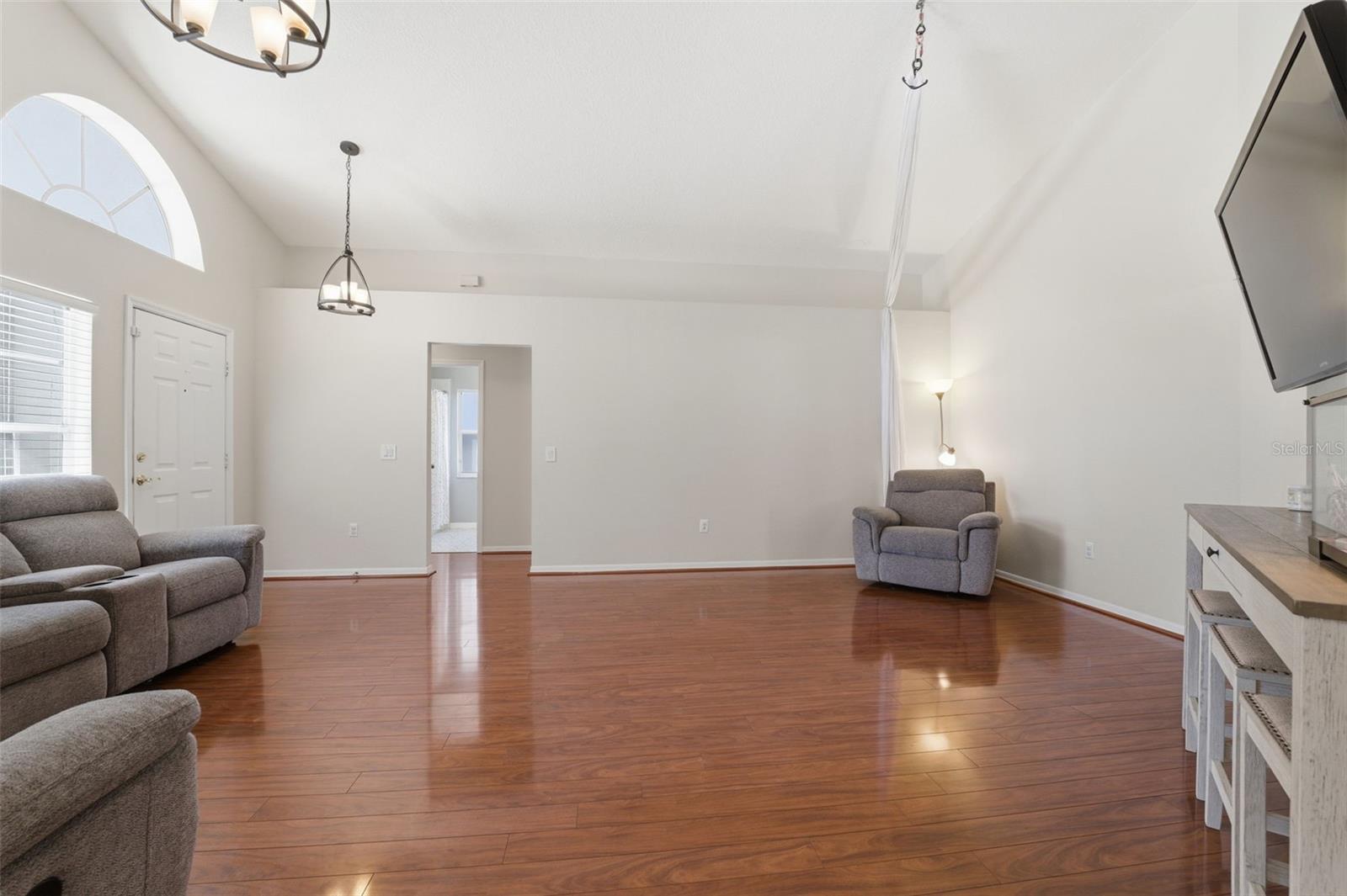 Image 13 of 46 For 4112 Savage Station Circle