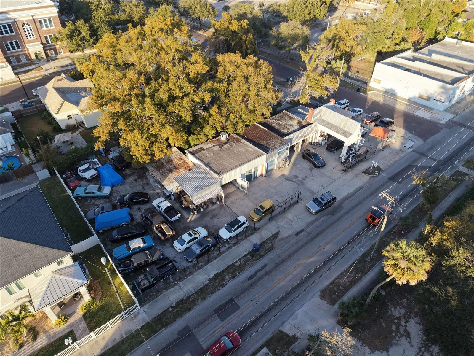 Image 4 of 7 For 201 Columbus Drive