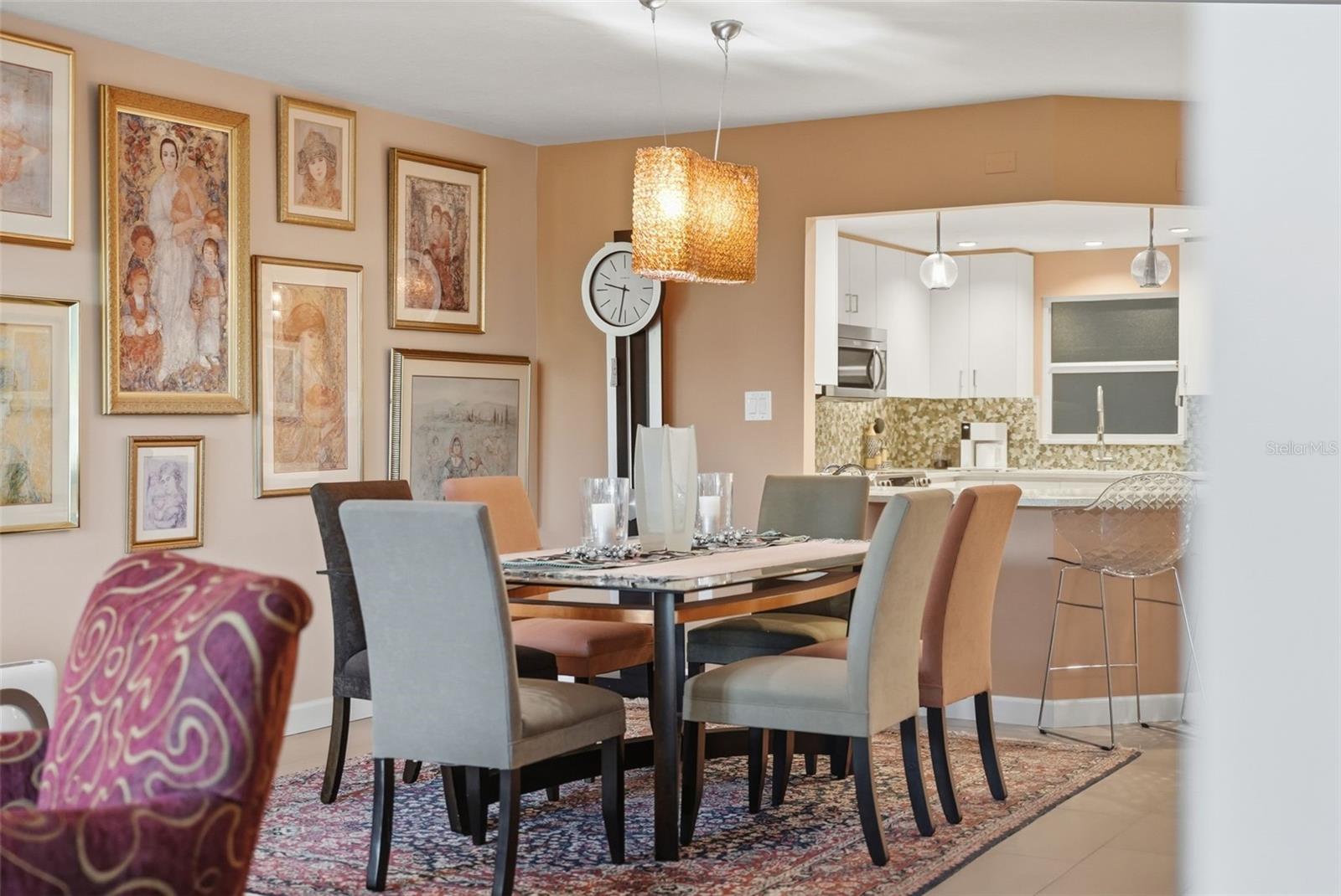 Image 16 of 46 For 700 Beach Drive Ne 302