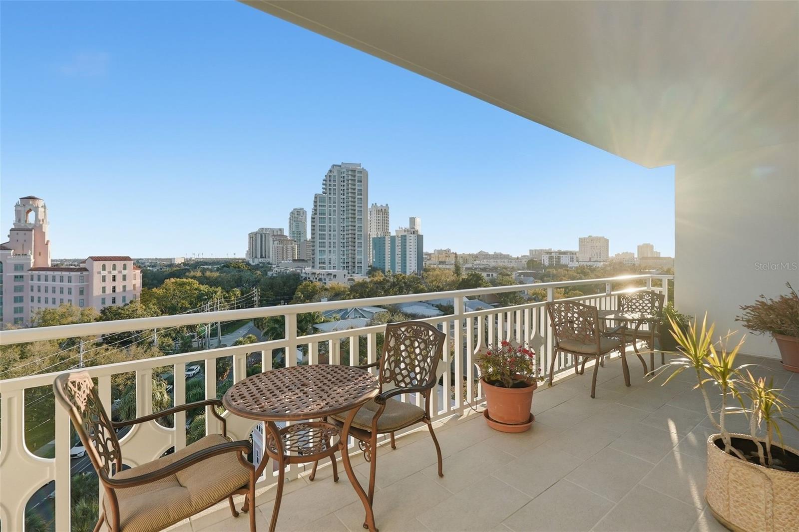 Image 35 of 46 For 700 Beach Drive Ne 302