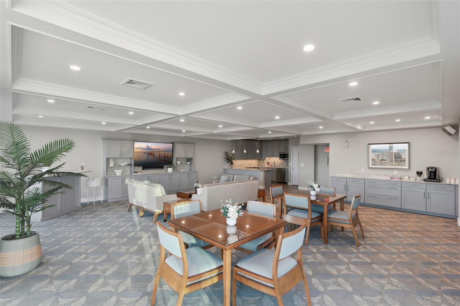 Image 39 of 46 For 700 Beach Drive Ne 302