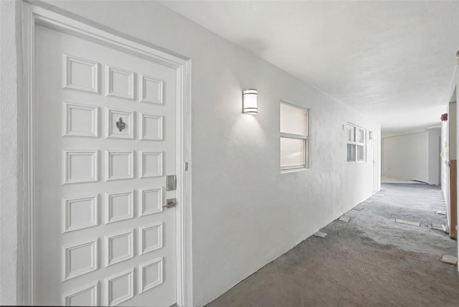 Image 8 of 46 For 700 Beach Drive Ne 302