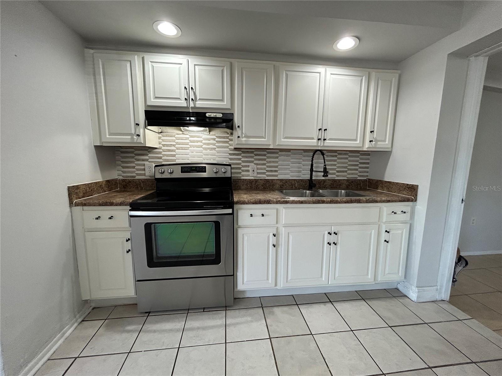 Image 10 of 27 For 1336 Warrington Way