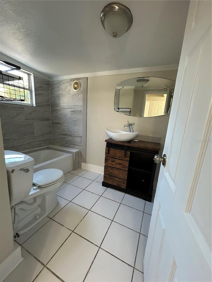 Image 18 of 27 For 1336 Warrington Way