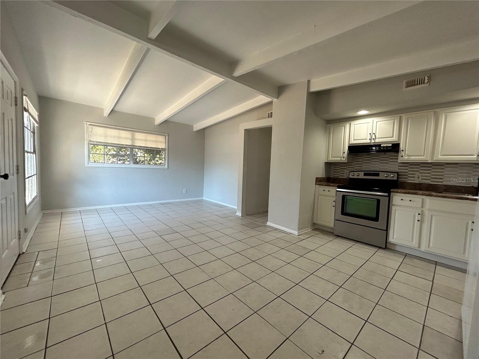 Image 9 of 27 For 1336 Warrington Way