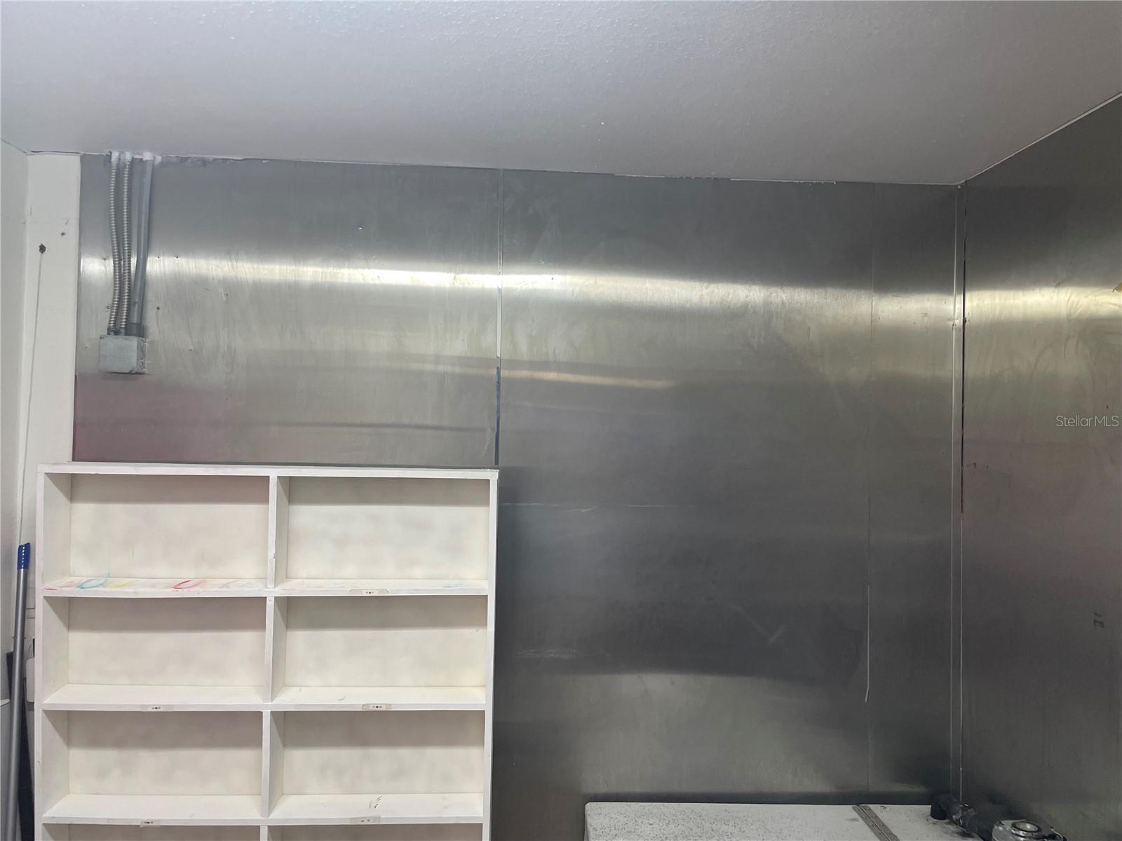 Image 13 of 22 For 1568 Lakeview Drive