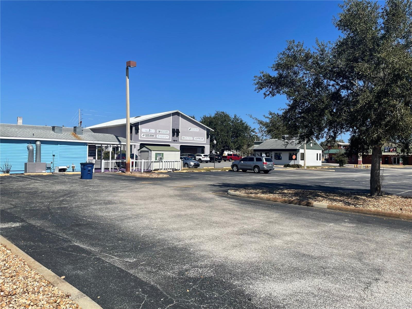 Image 21 of 22 For 1568 Lakeview Drive