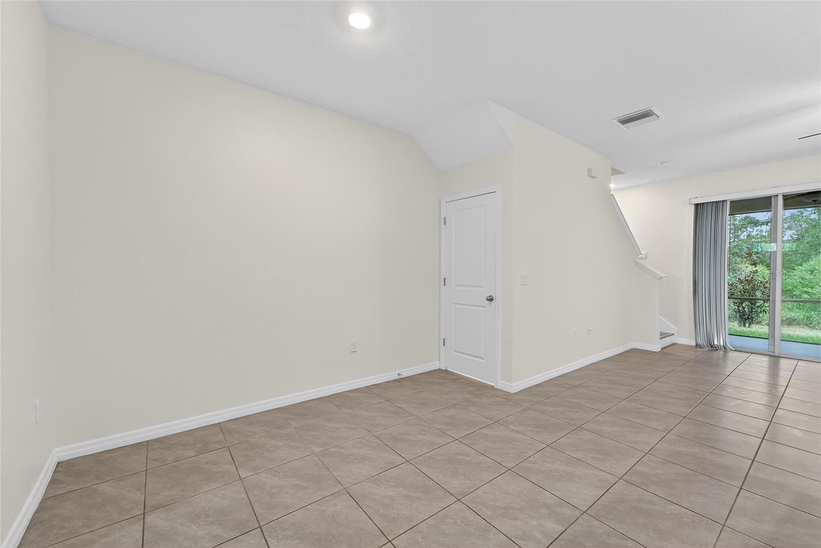 Image 14 of 66 For 5068 Captain Davis Drive