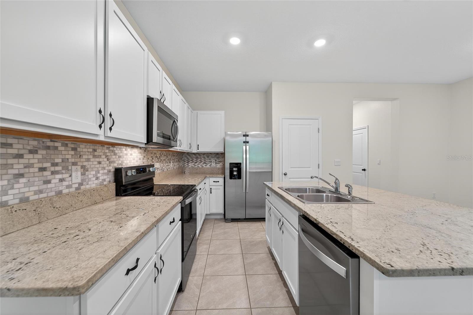 Image 18 of 66 For 5068 Captain Davis Drive