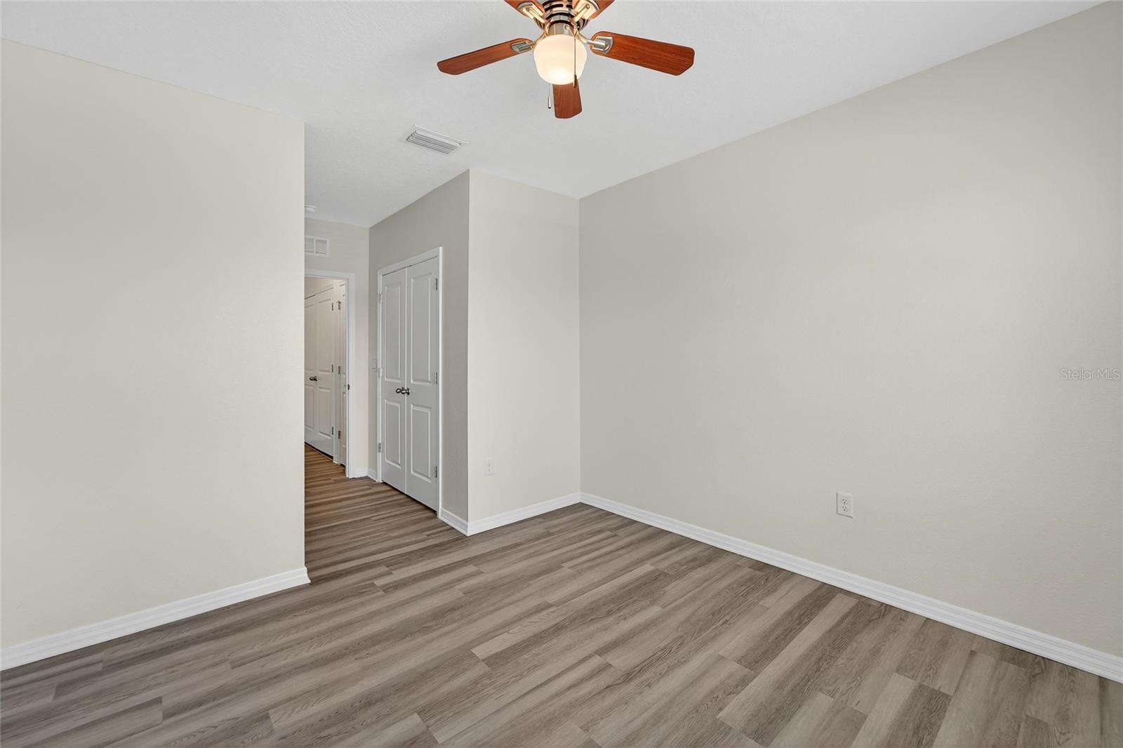 Image 36 of 66 For 5068 Captain Davis Drive