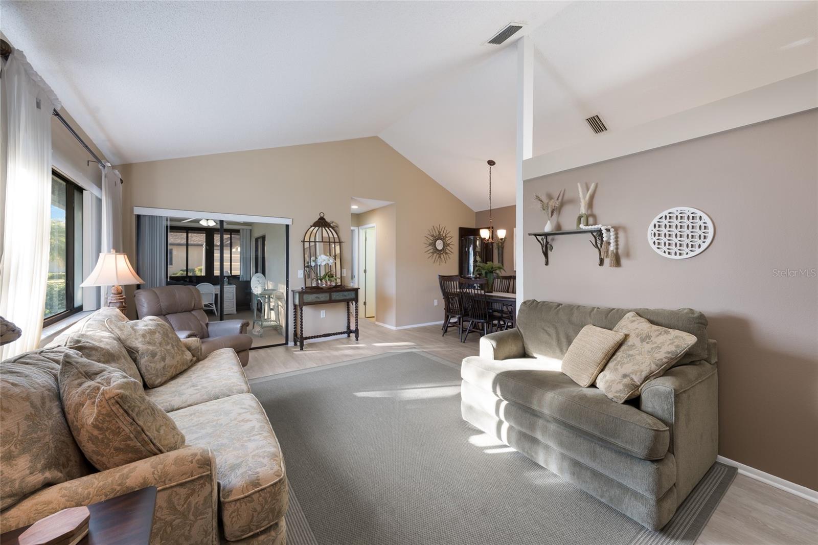 Image 10 of 37 For 3451 51st Avenue Circle W