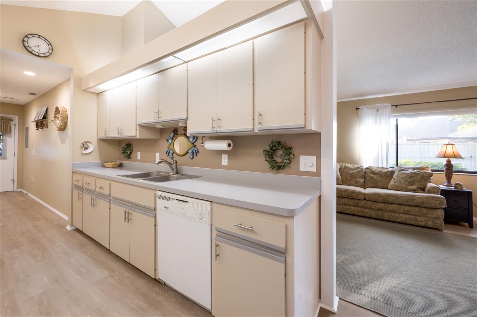 Image 17 of 37 For 3451 51st Avenue Circle W