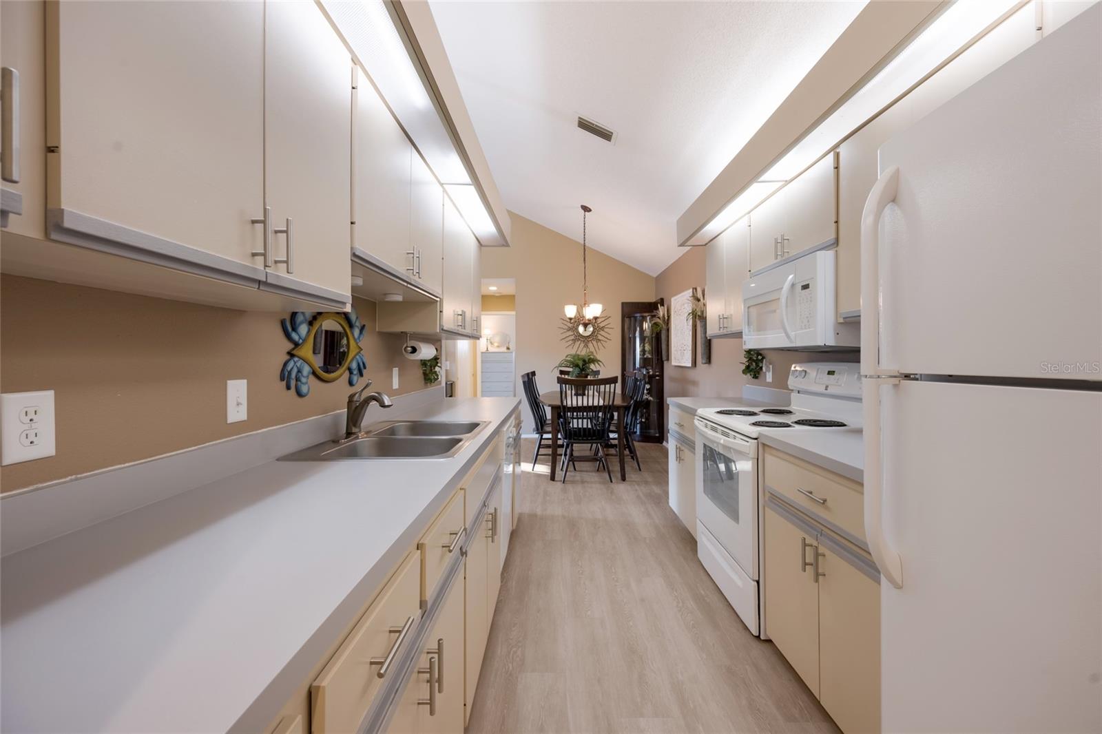 Image 20 of 37 For 3451 51st Avenue Circle W