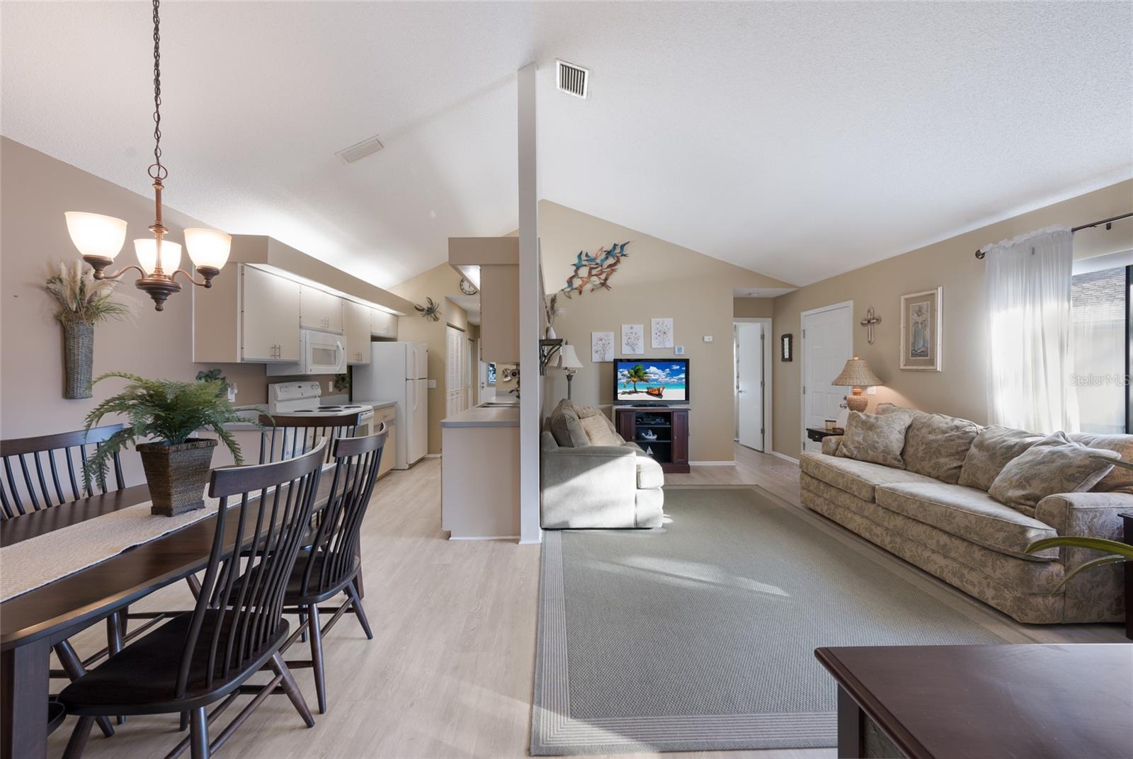 Image 8 of 37 For 3451 51st Avenue Circle W