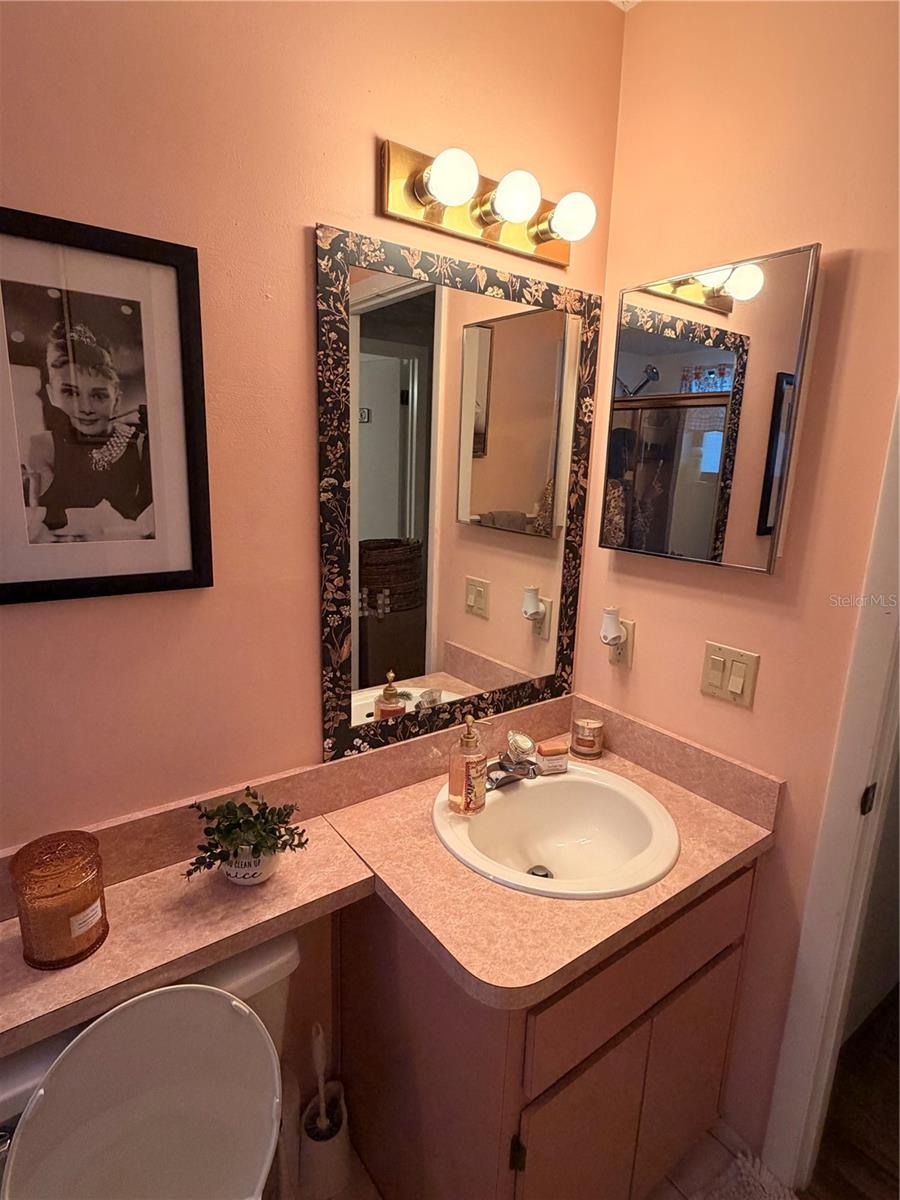 Image 18 of 28 For 7308 Fairwood Avenue