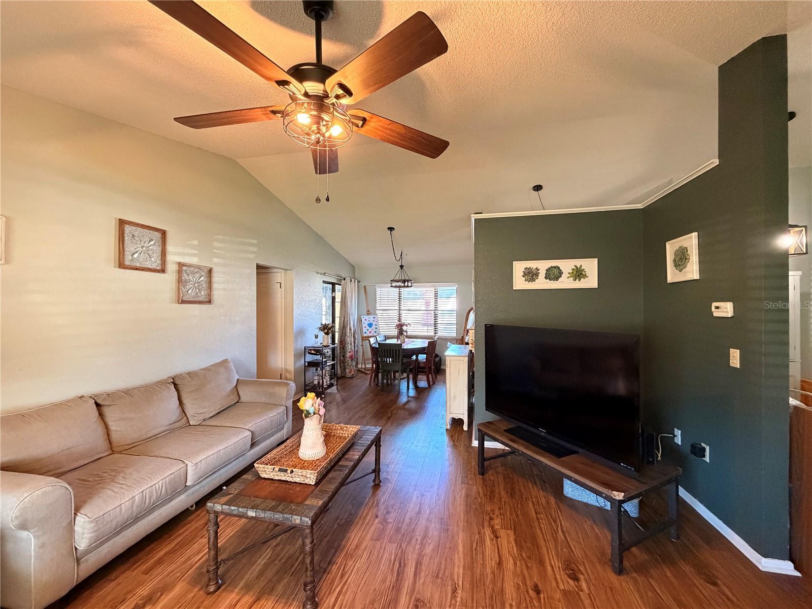 Image 4 of 28 For 7308 Fairwood Avenue