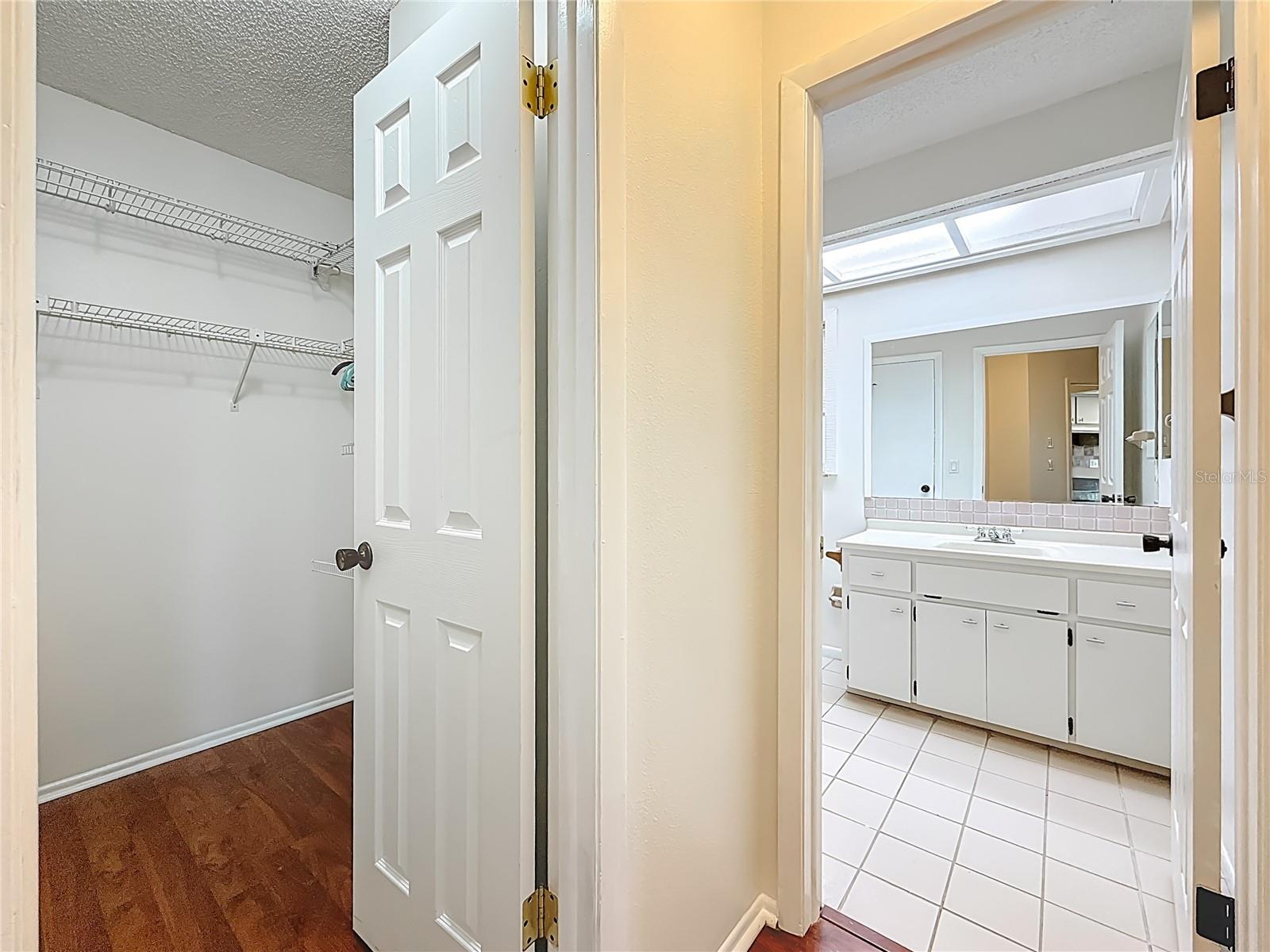 Image 21 of 43 For 3845 Erin Brook Drive