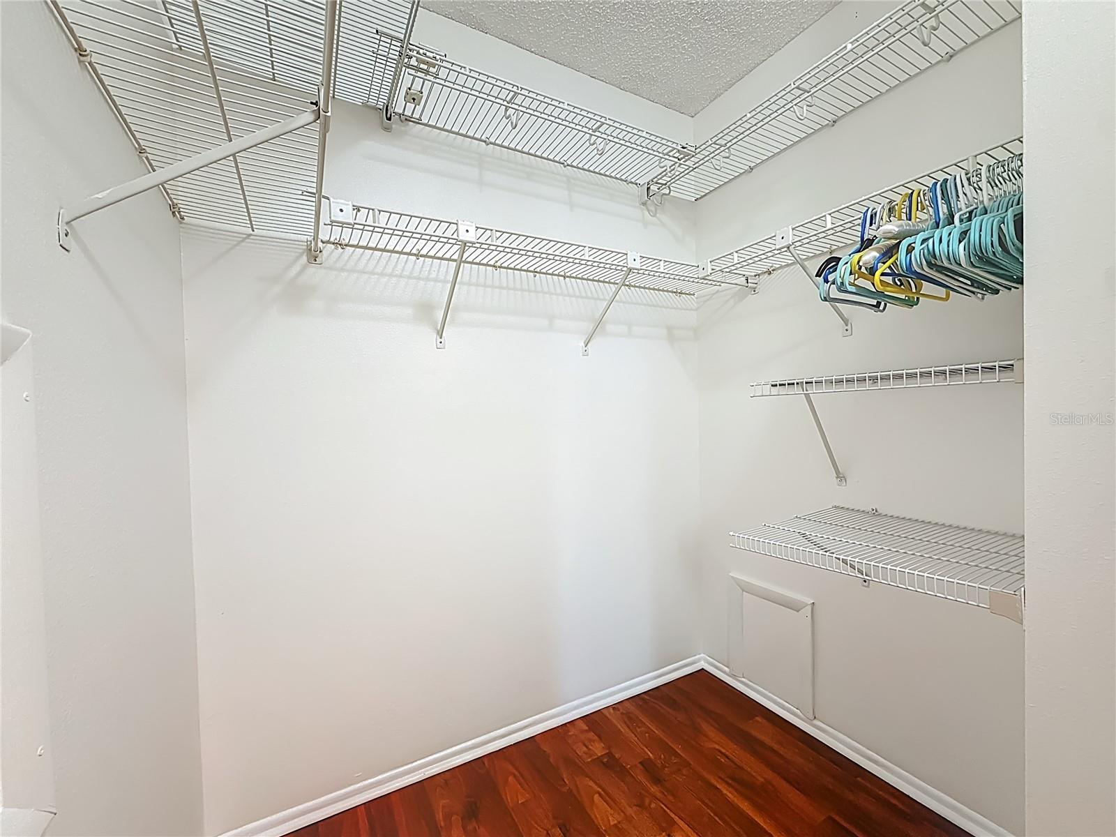 Image 22 of 43 For 3845 Erin Brook Drive