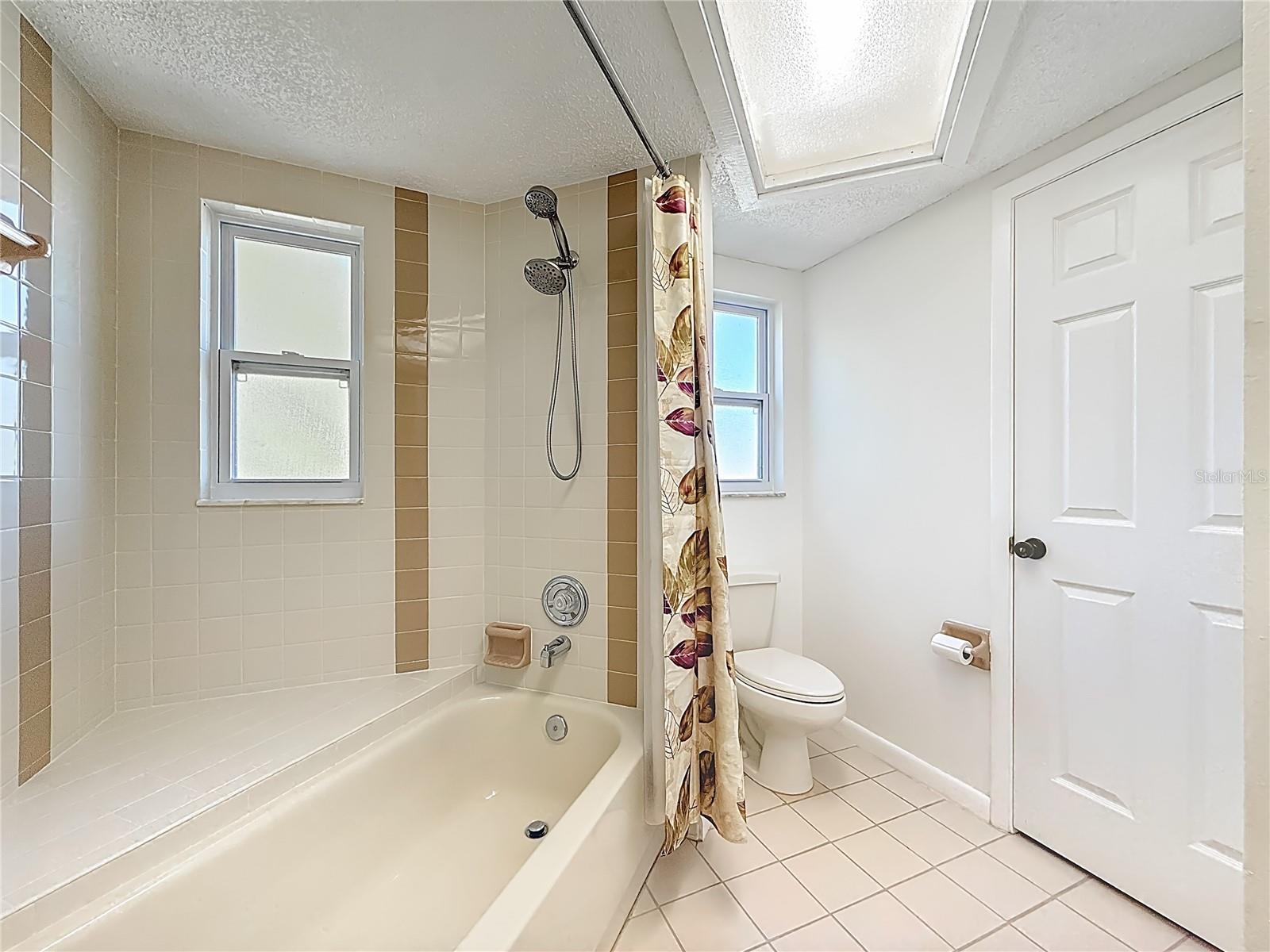 Image 28 of 43 For 3845 Erin Brook Drive