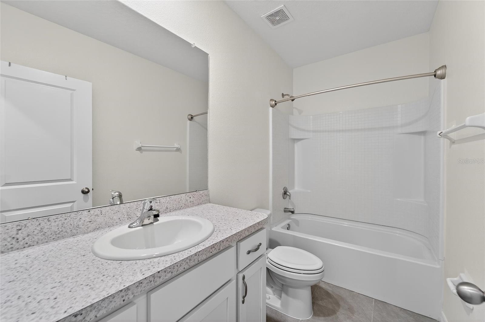 Image 44 of 66 For 5068 Captain Davis Drive