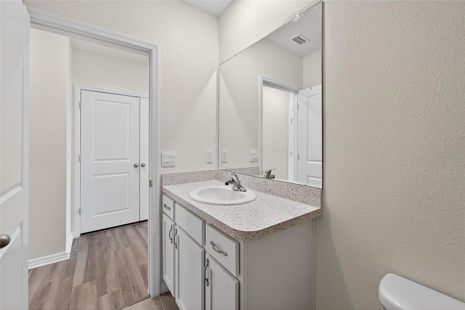 Image 46 of 66 For 5068 Captain Davis Drive