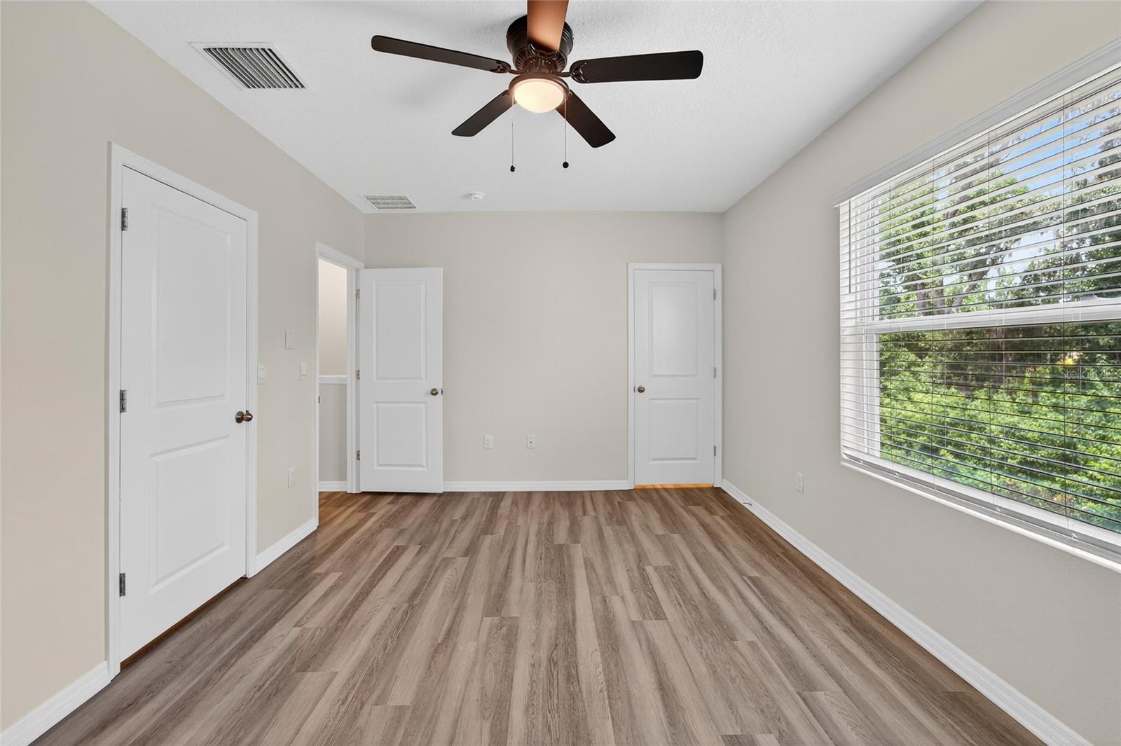 Image 49 of 66 For 5068 Captain Davis Drive