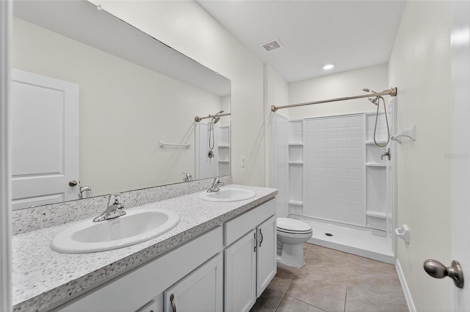 Image 53 of 66 For 5068 Captain Davis Drive