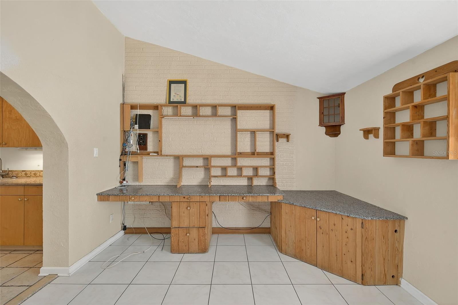 Image 16 of 67 For 3946 Omega Circle