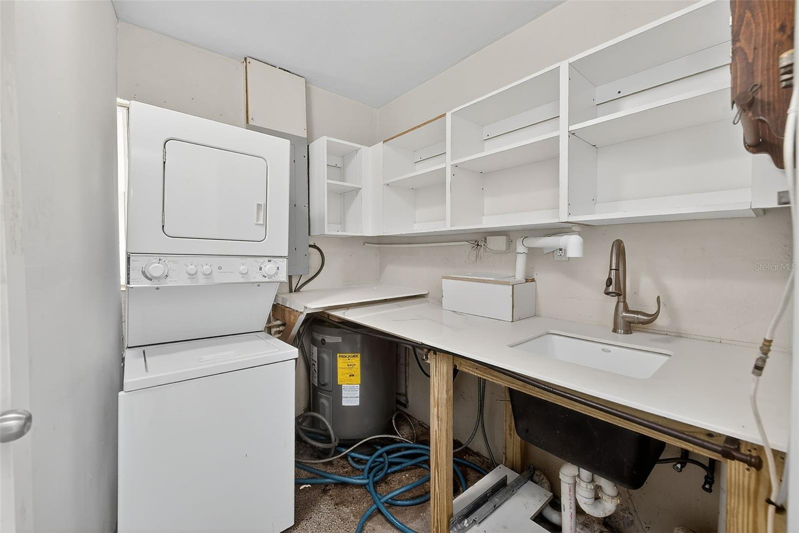 Image 30 of 67 For 3946 Omega Circle