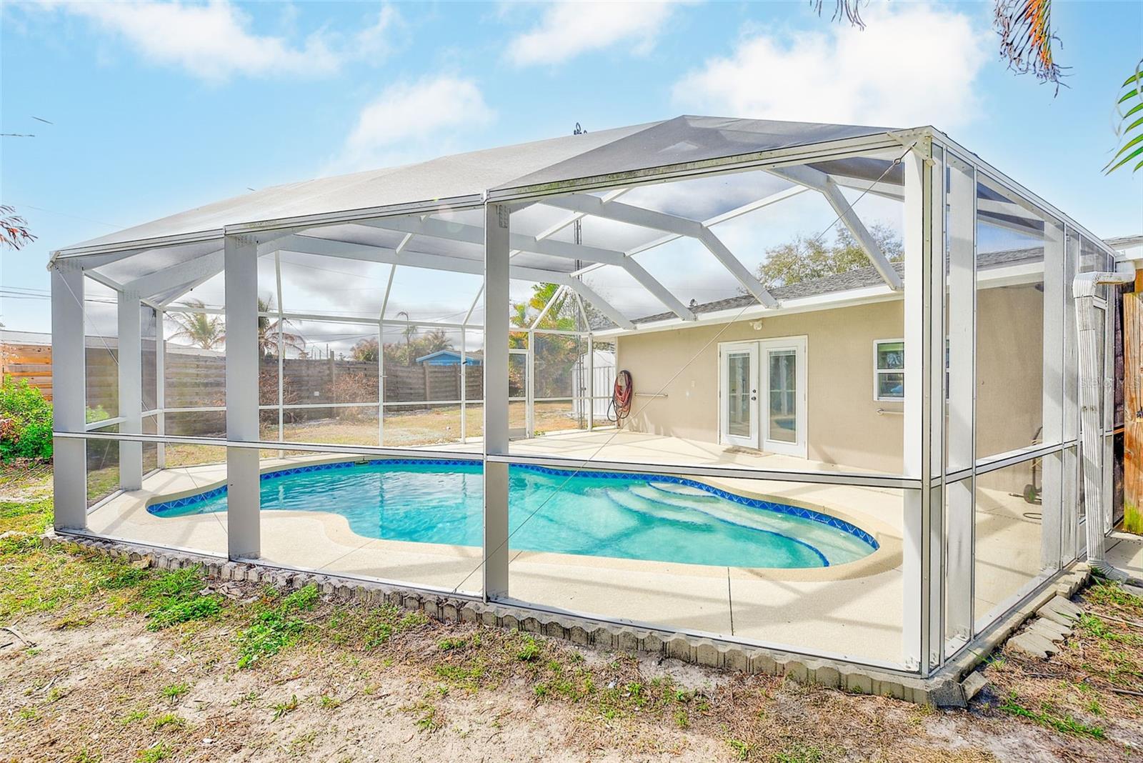 Image 44 of 67 For 3946 Omega Circle