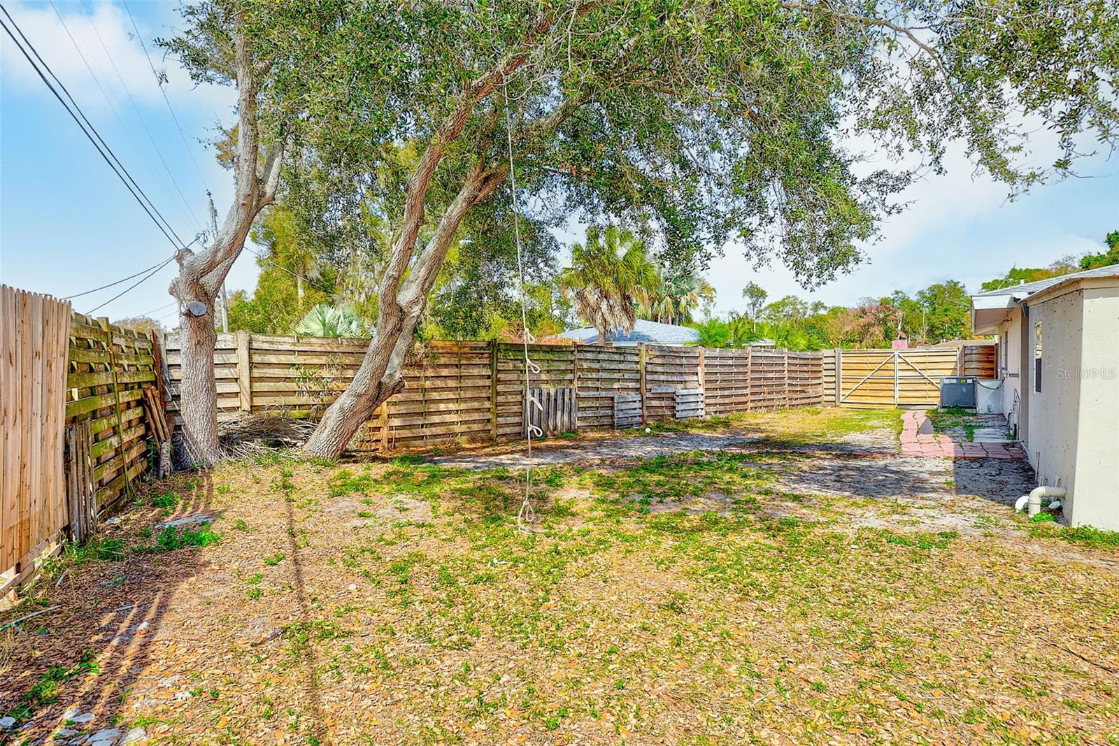 Image 54 of 67 For 3946 Omega Circle